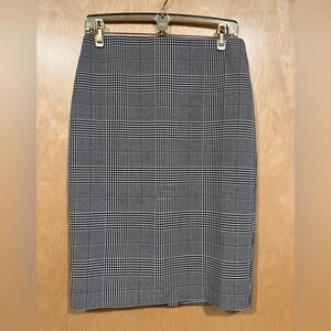 Classic T Tahari Black and White Checkered Women's Pencil Skirt